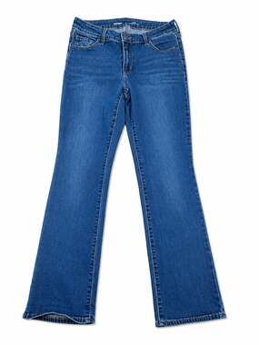 Old Navy Mid-Rise Kicker Boot-Cut Jeans Size 6 Short